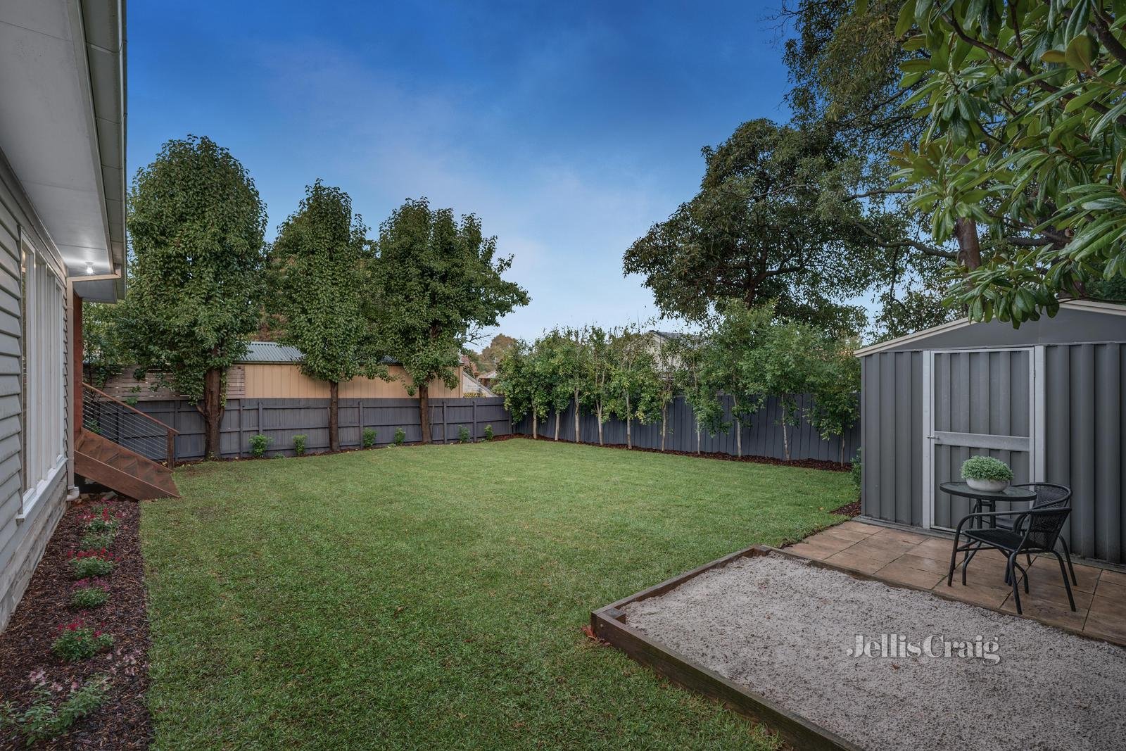 12 Sunshine Avenue, Mitcham image 12