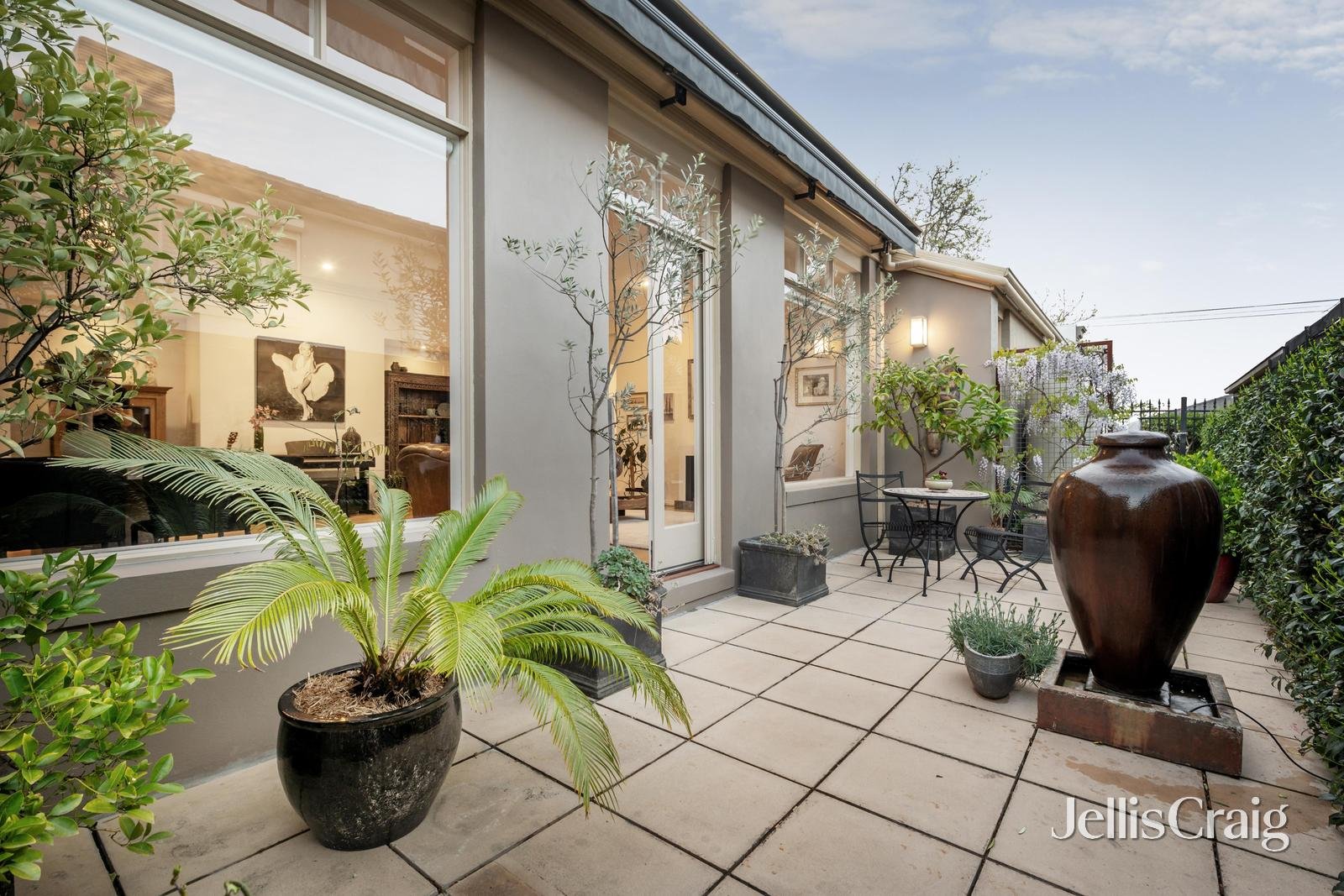 12 Sweyn Street, Balwyn North image 8