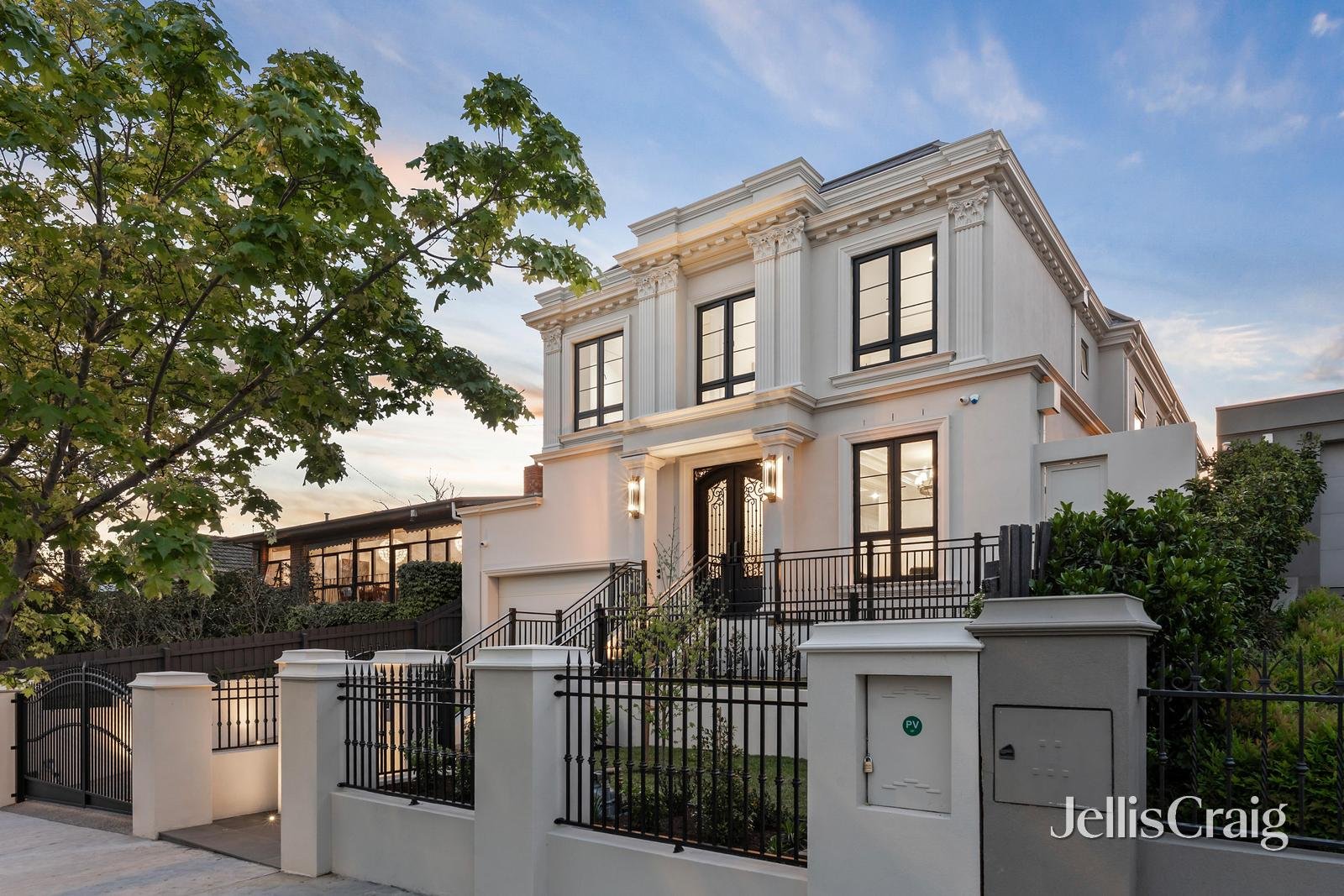 12 Sylvander Street, Balwyn&nbsp;North image 2