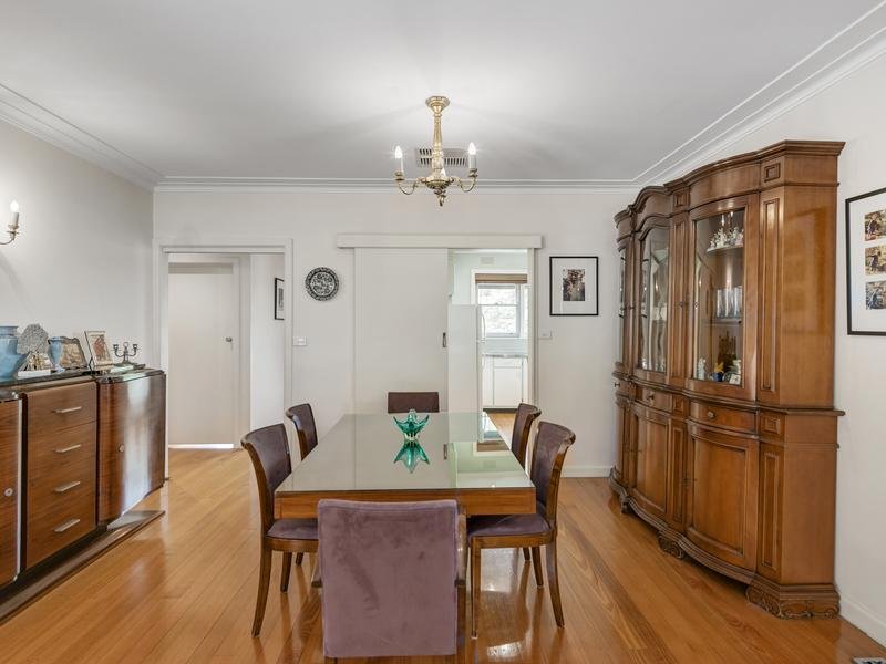 12 Sylvander Street, Balwyn North image 5