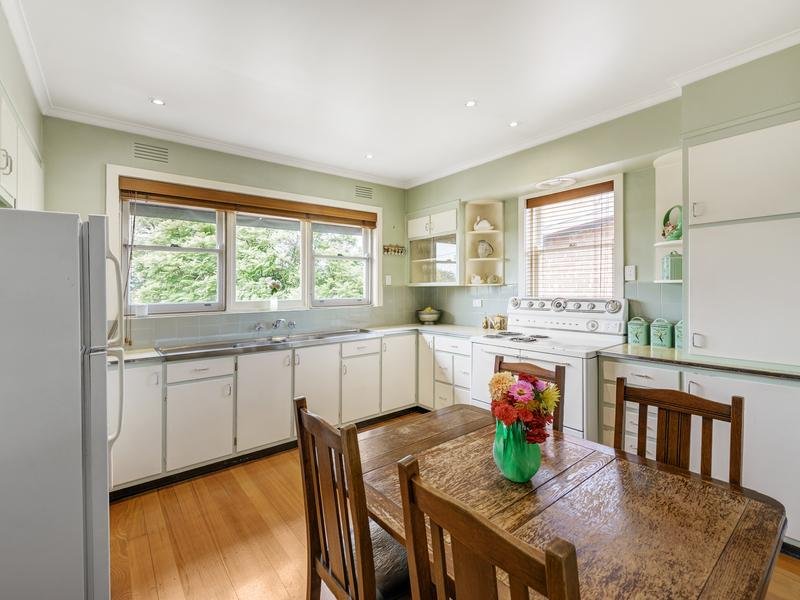 12 Sylvander Street, Balwyn North image 11