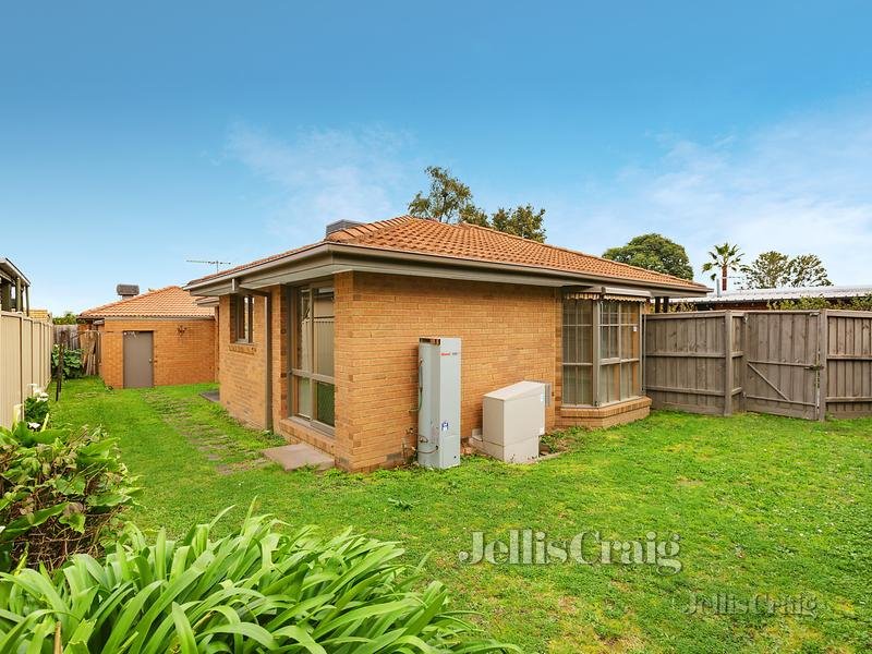 1/2 Talford Street, Doncaster East image 9