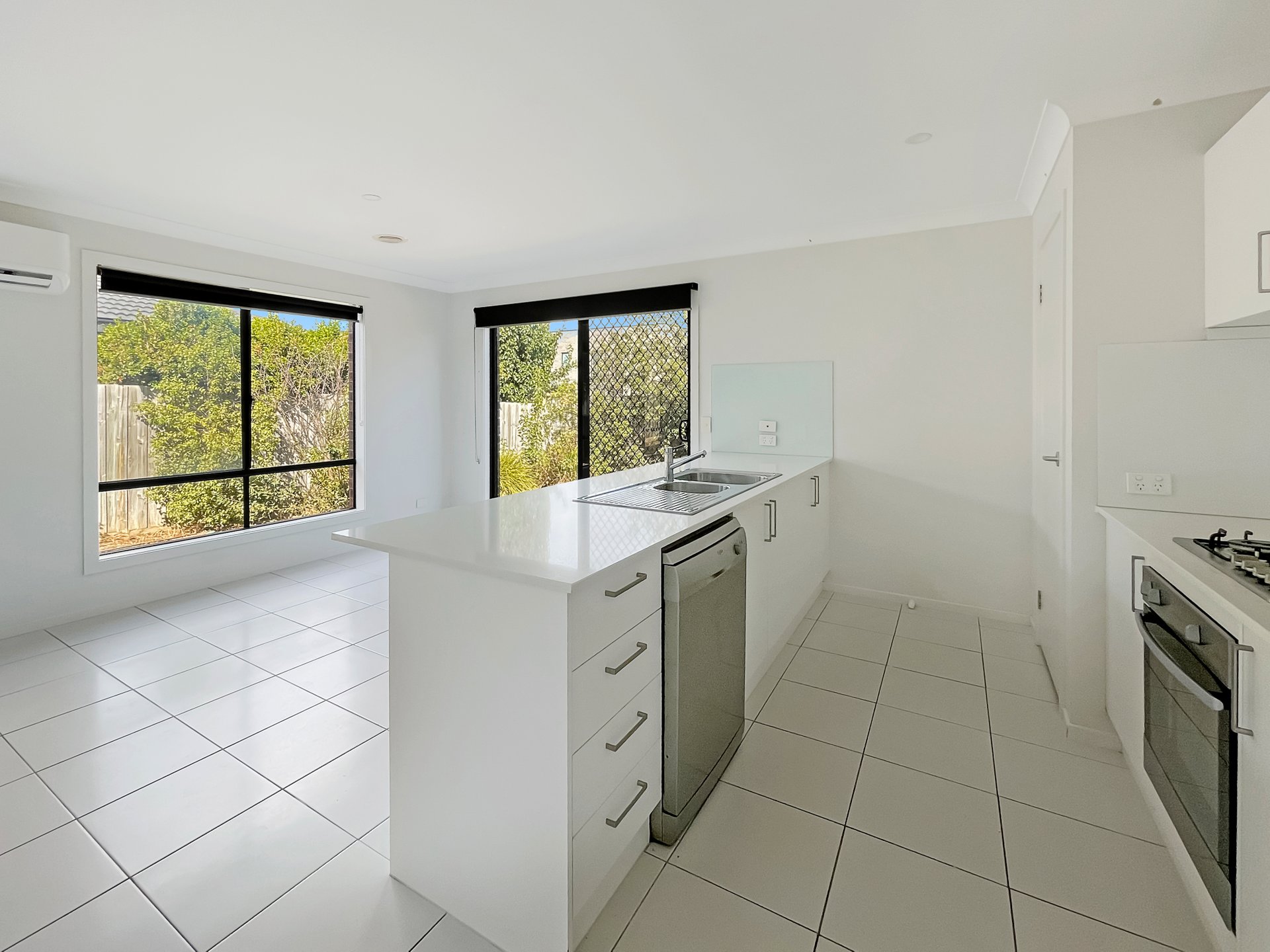 12 Tannin Way, Waurn Ponds image 2