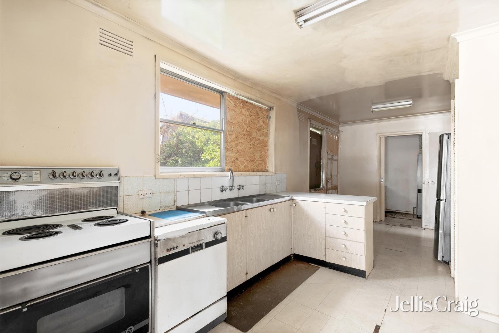 12 Tasman Avenue, Strathmore&nbsp;Heights image 8