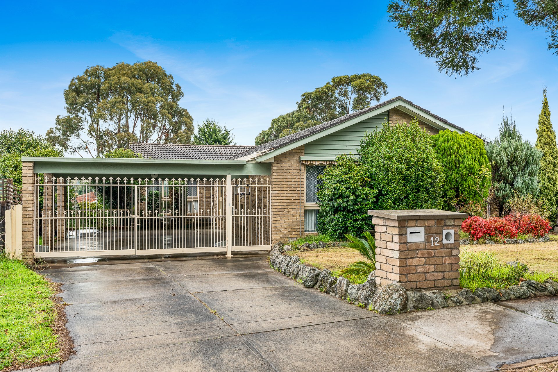 12 Taunton Street, Doncaster East image 1