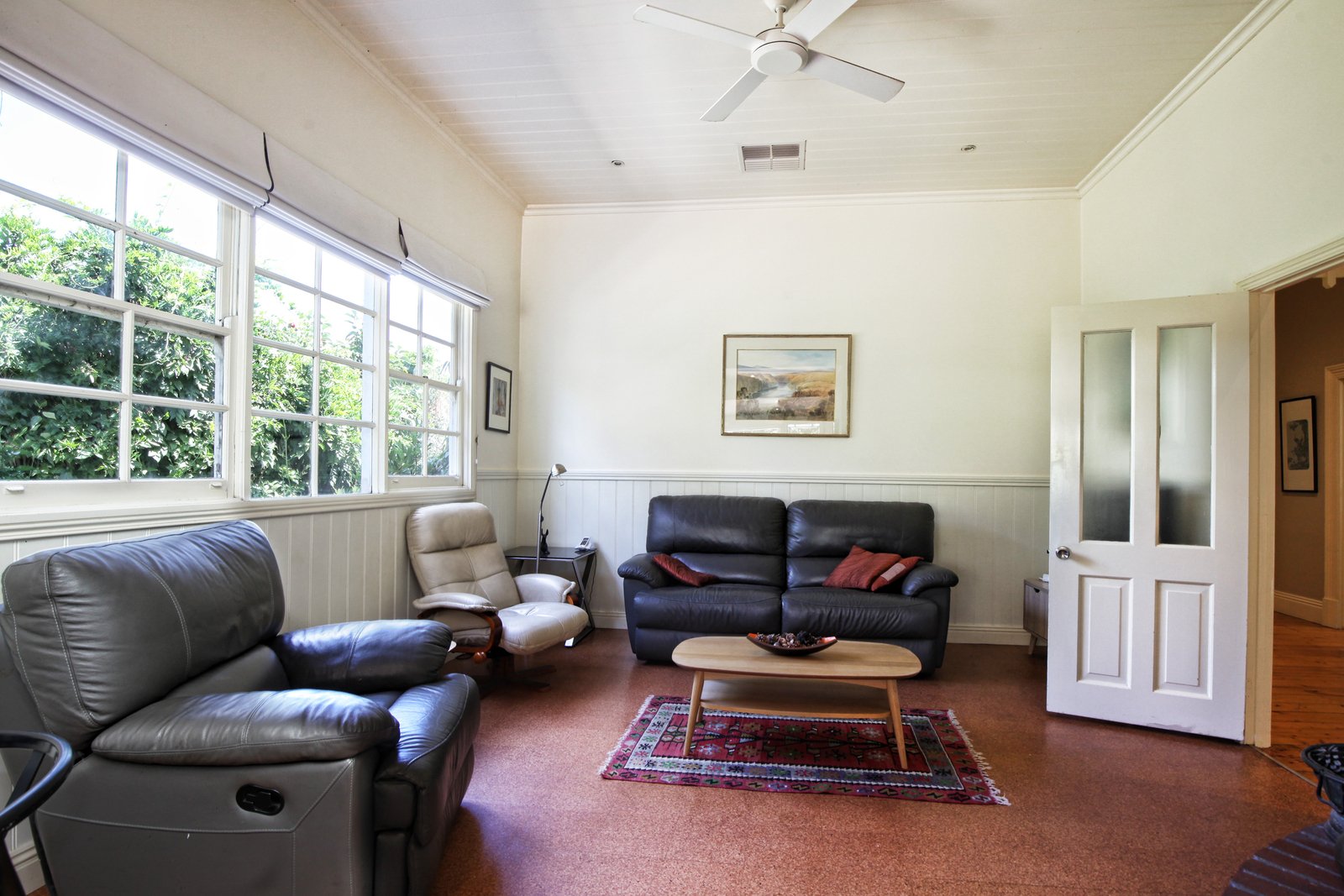 Property Gallery Thumbnail 8