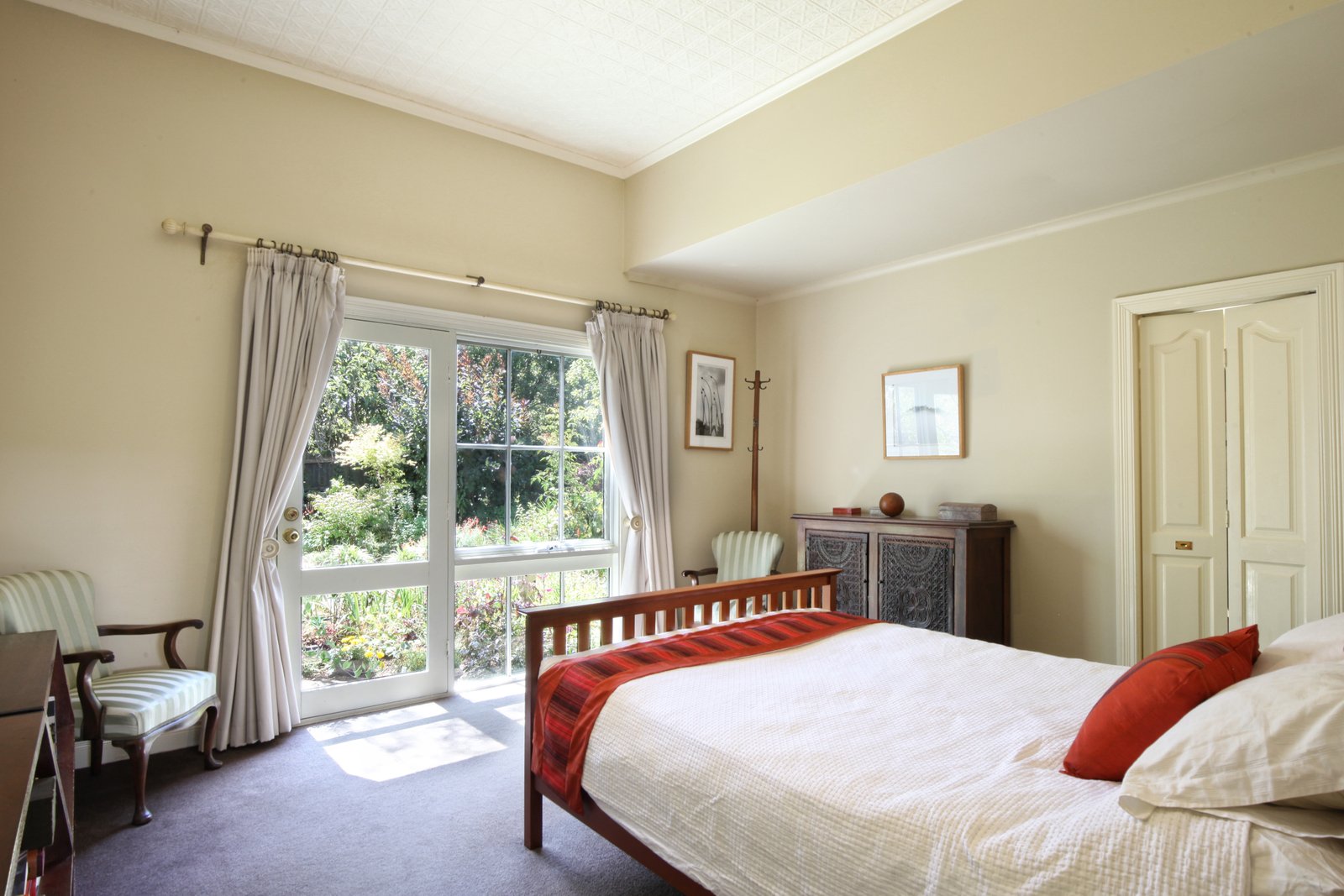Property Gallery Thumbnail 13