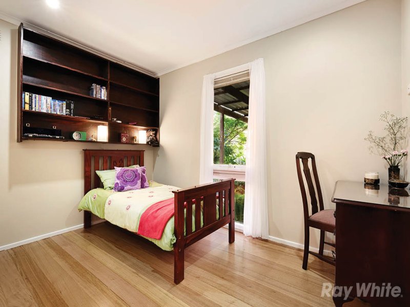12 Templewood Avenue, Noble Park North image 7