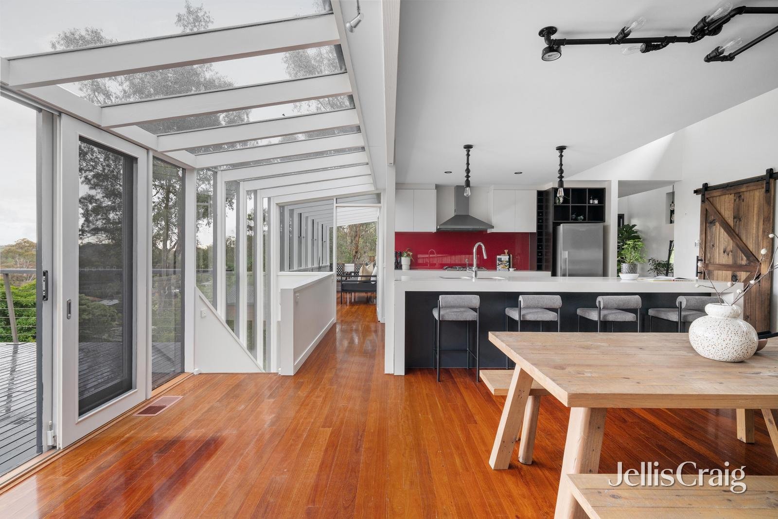 12 Terrigal Place, Greensborough image 7