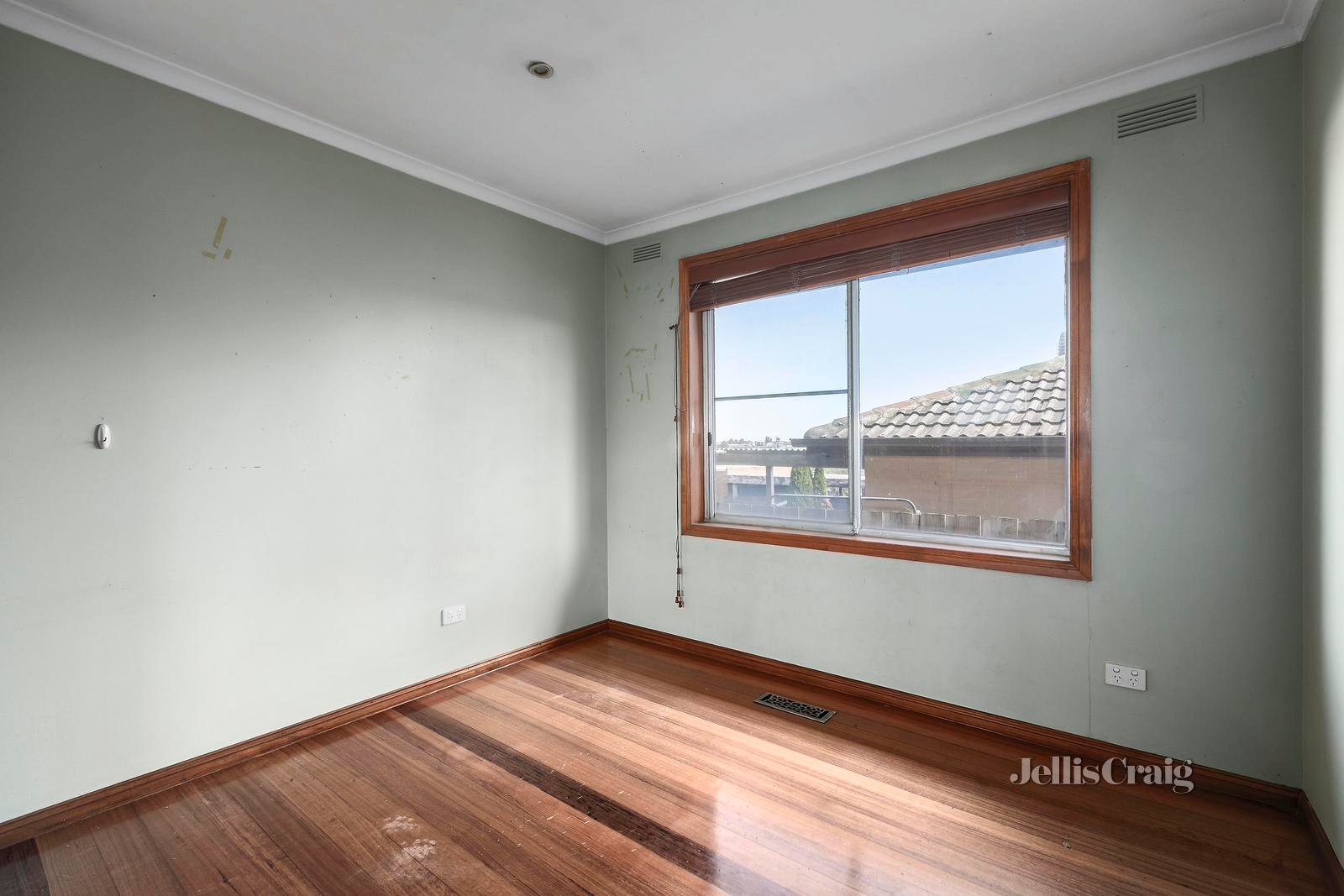 12 The Avenue, Niddrie image 7