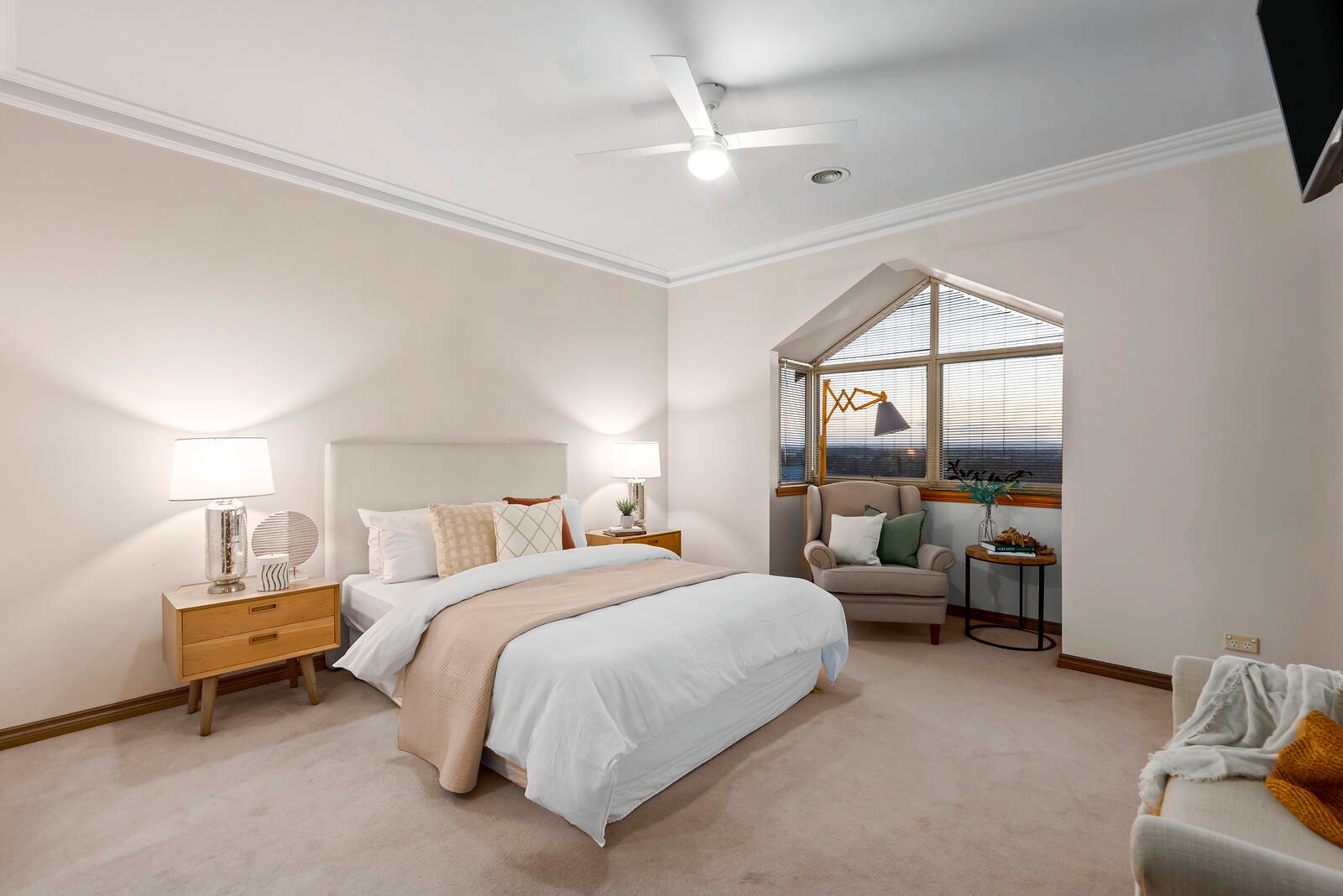 Property Gallery Thumbnail 8