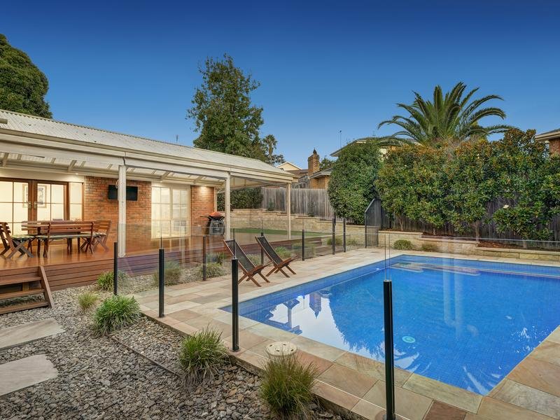 12 Thorncombe Walk, Doncaster East image 13