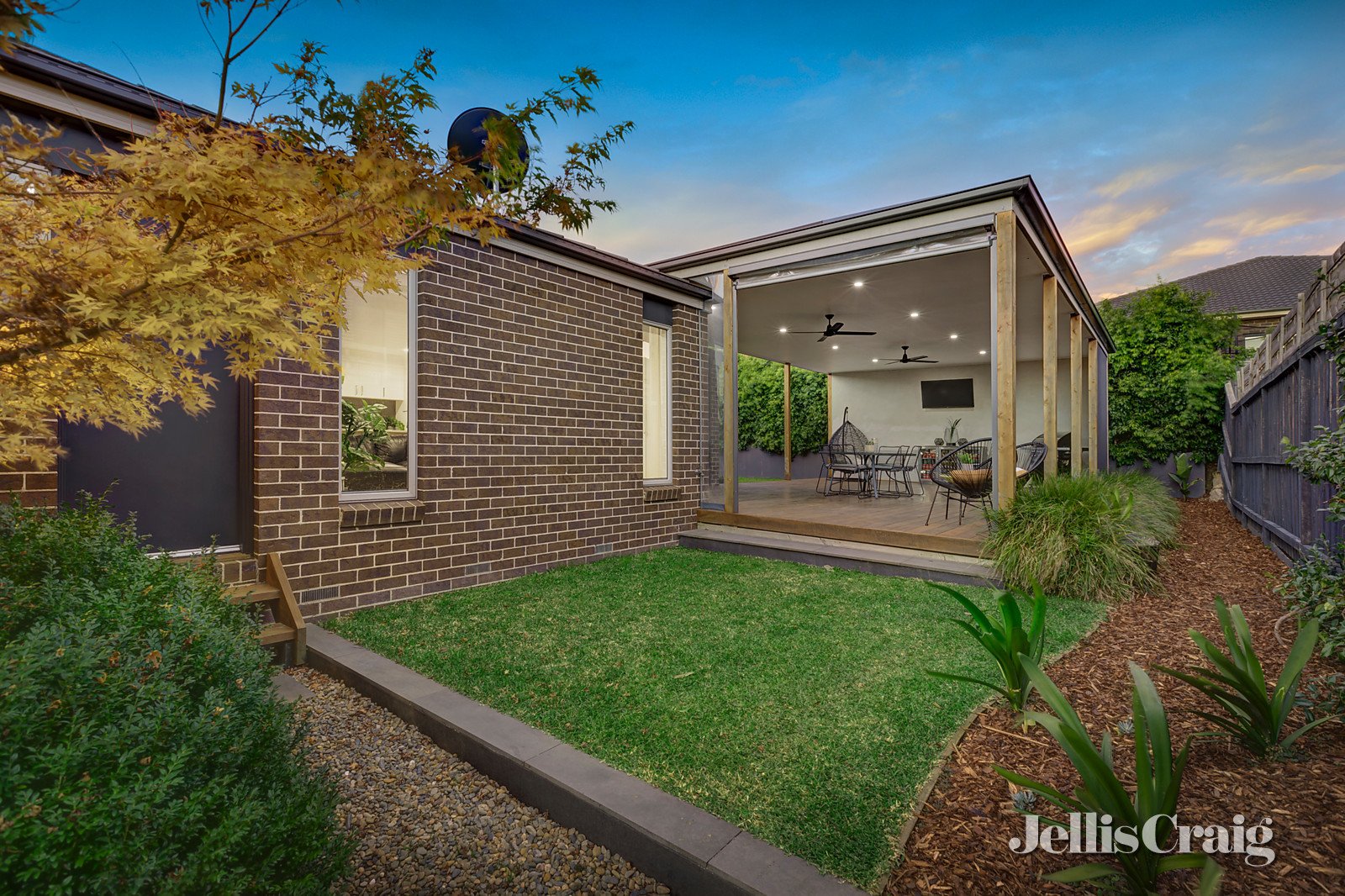 12 Tiverton Circuit, Mooroolbark image 16