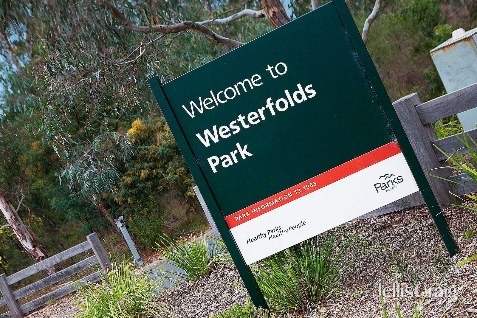 12 Toulon Drive, Templestowe Lower image 17