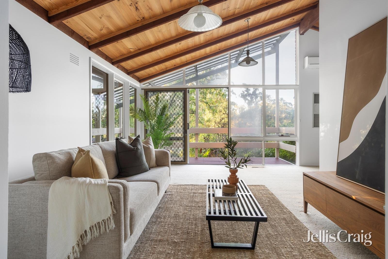 12 Treetops Close, Eltham image 2