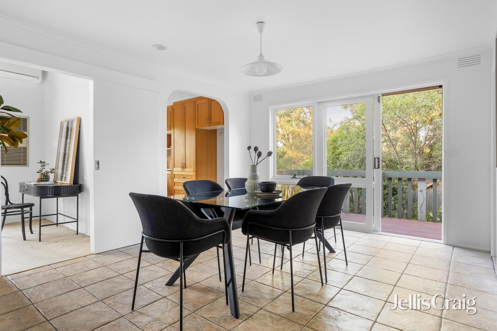 12 Treetops Close, Eltham image 5