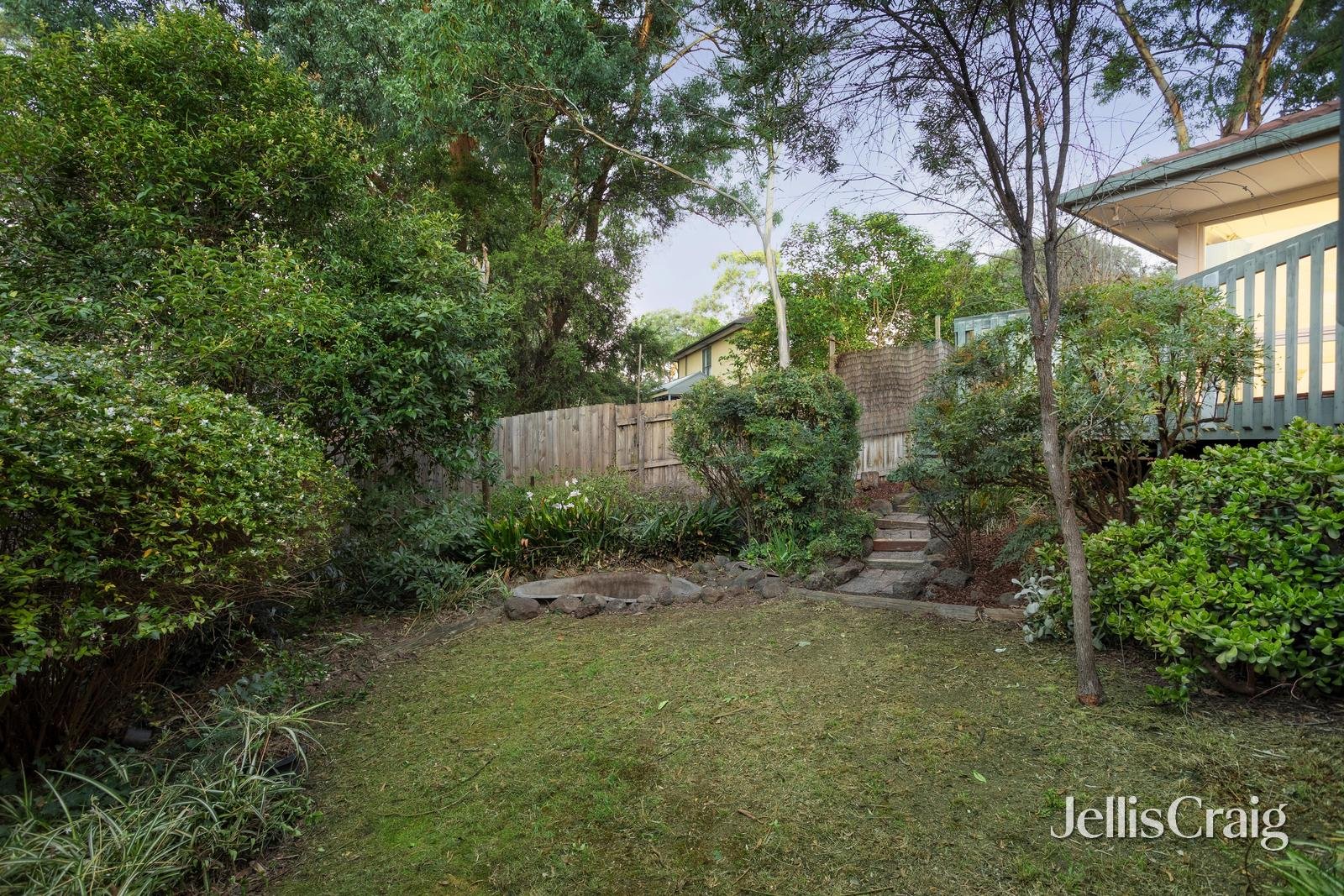 12 Treetops Close, Eltham image 14