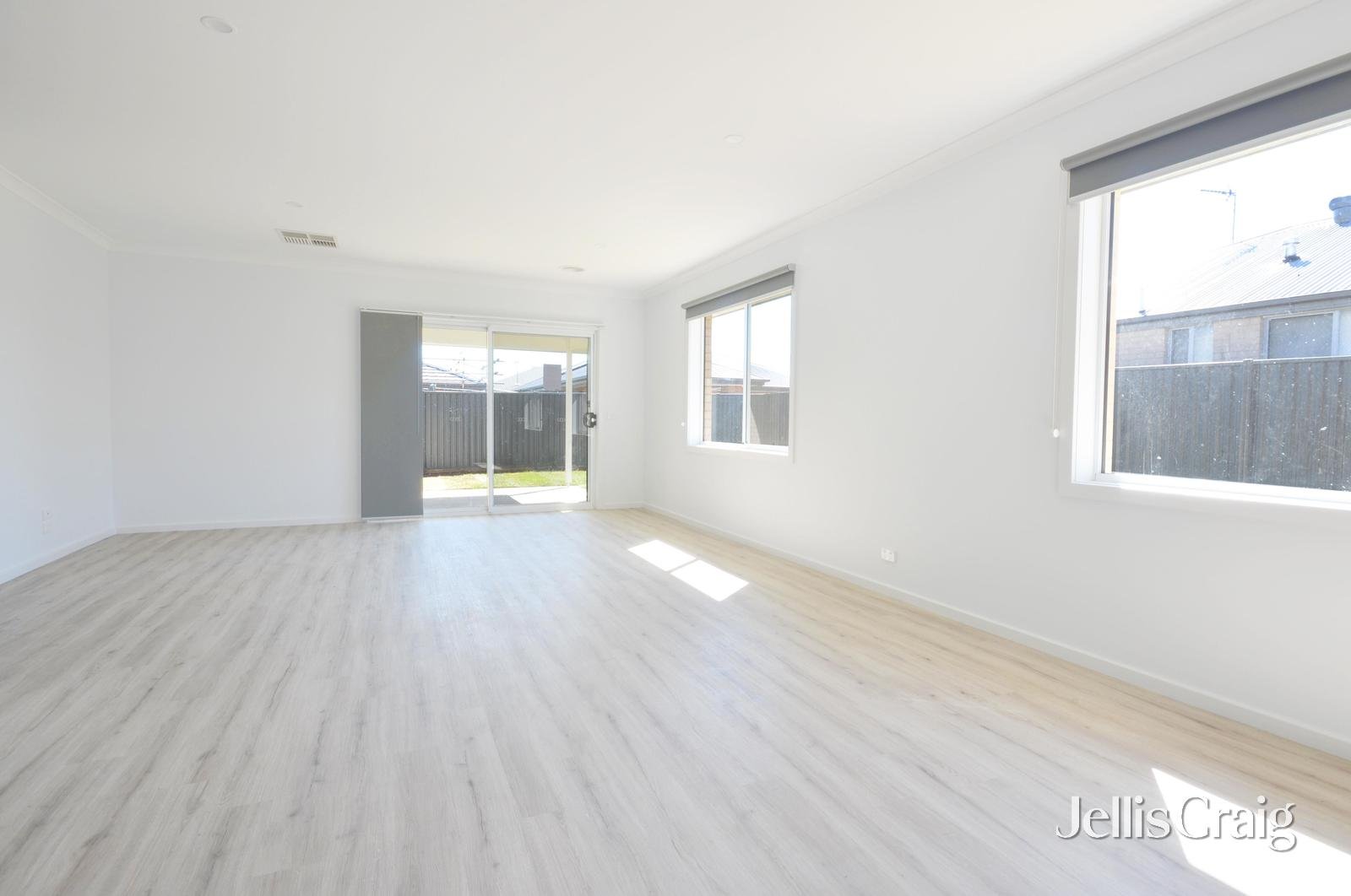 12 Tunbridge Street, Lucas image 4