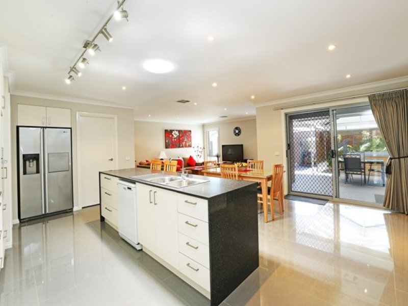 12 Two Bays Drive, St Leonards image 3