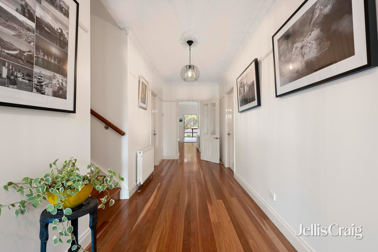 12 Valley Park Drive, Mooroolbark image 4