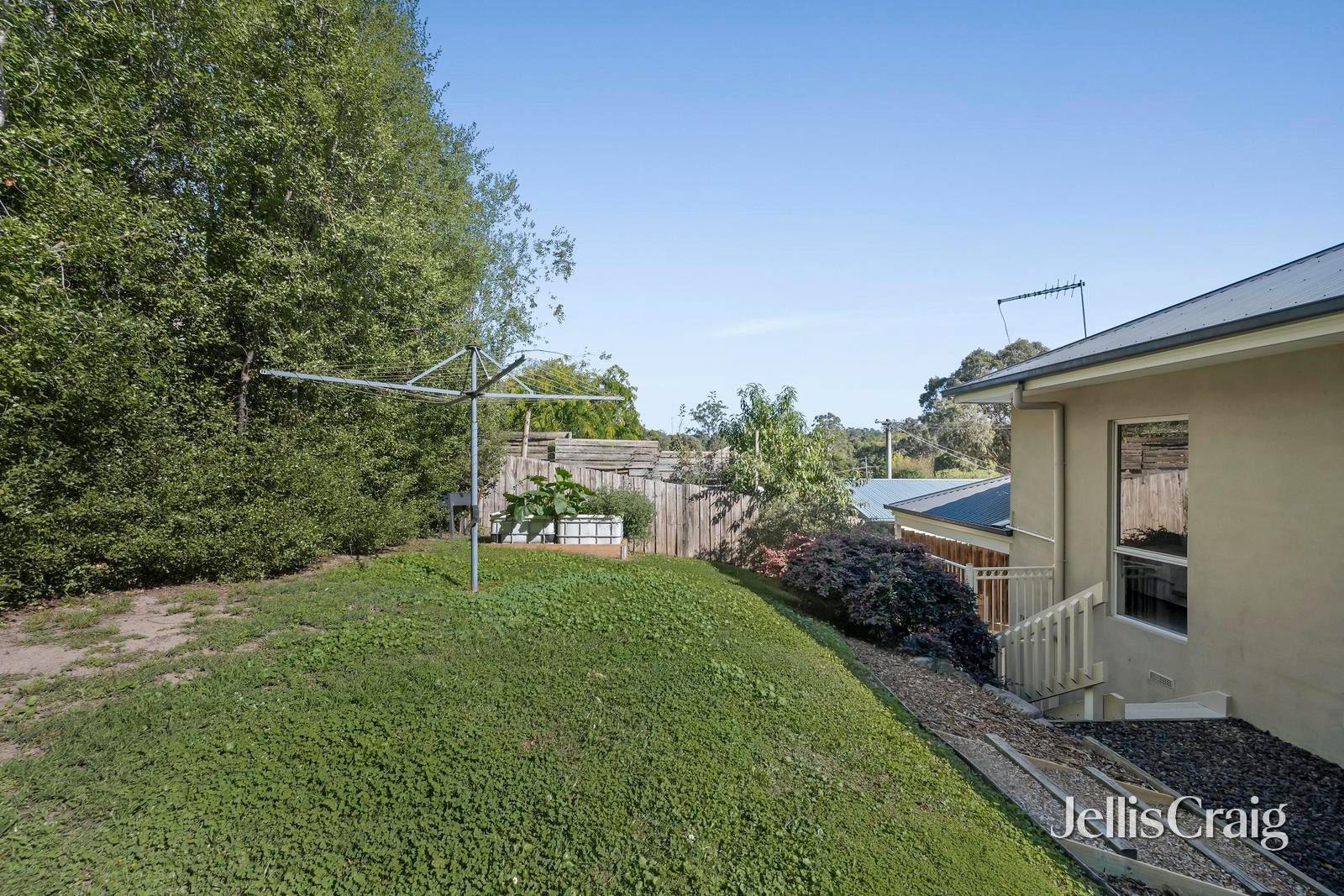 12 Valley Road, Seville image 16