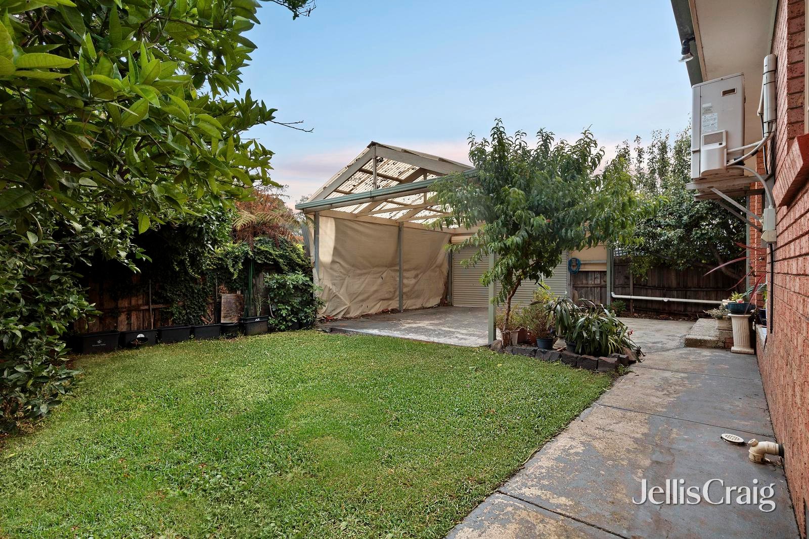12 Vanberg Road, Essendon image 11