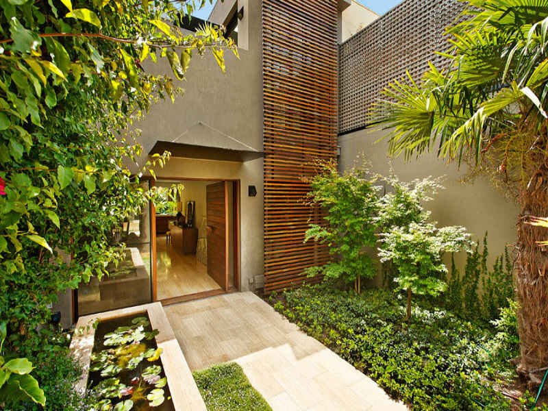 1/2 Vautier Street, Elwood image 1
