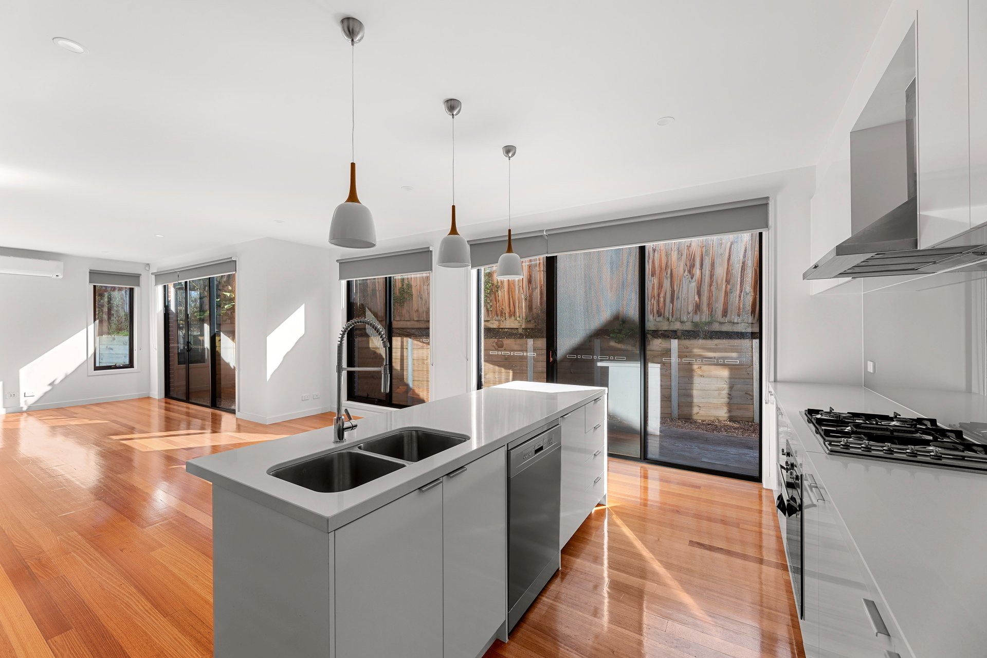 1/2 Vicki Court, Doncaster&nbsp;East image 3