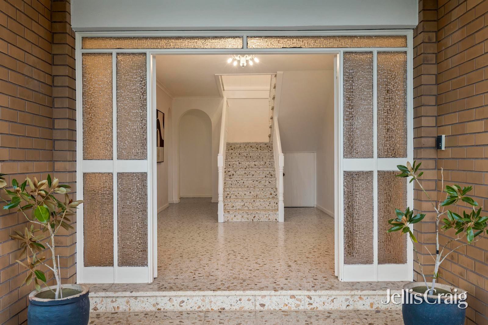 12 Victoria Street, Bulleen image 2