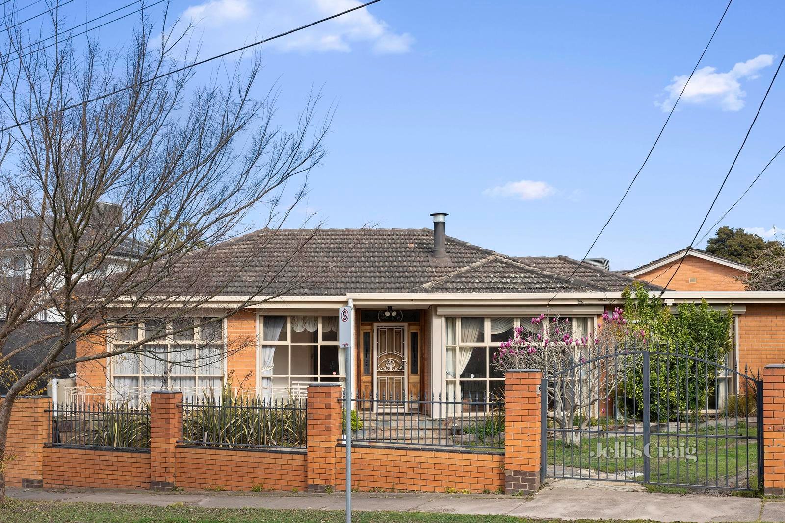 12 Victoria Street, Doncaster image 1