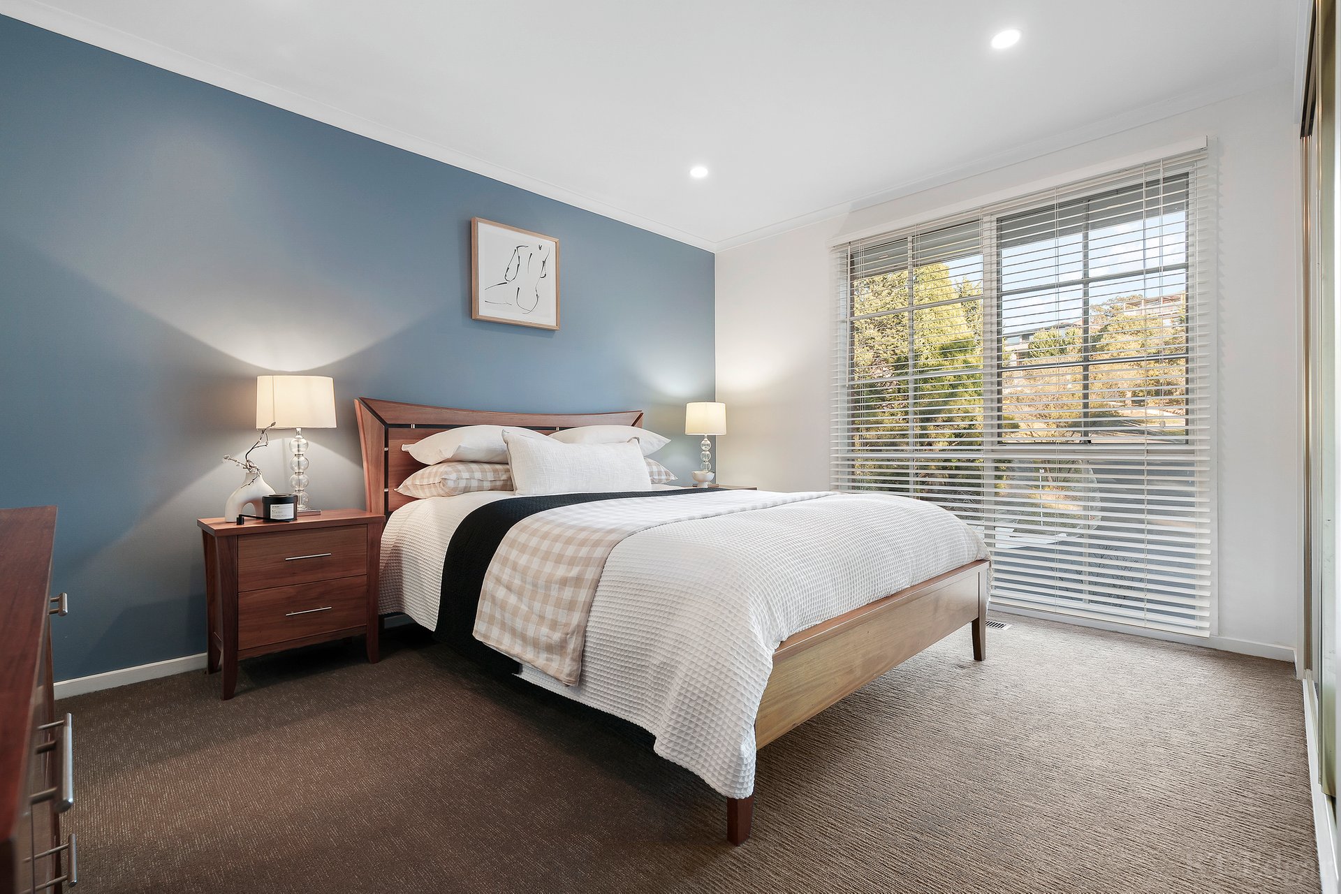 Property Gallery Thumbnail 7