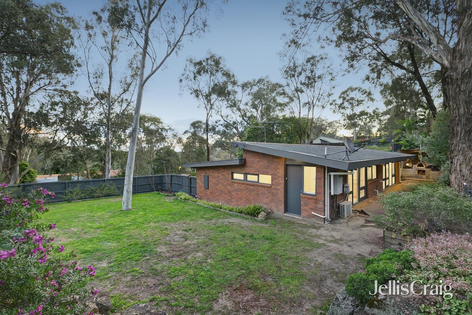12 Wakefield Close, Eltham North image 15