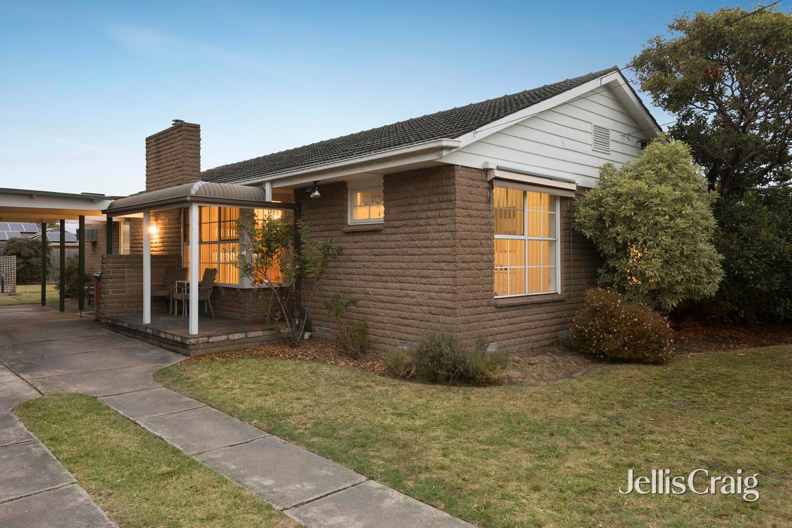 12 Walsh Avenue, Moorabbin image 1