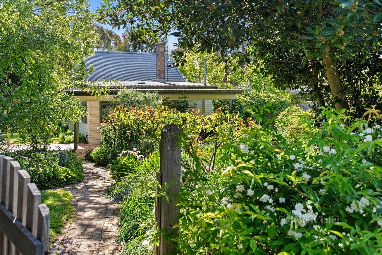 12 Warren Street, Kyneton image 15