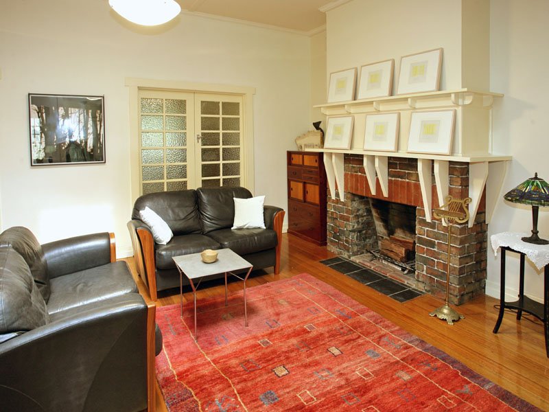 12 Wave Street, Elwood image 2