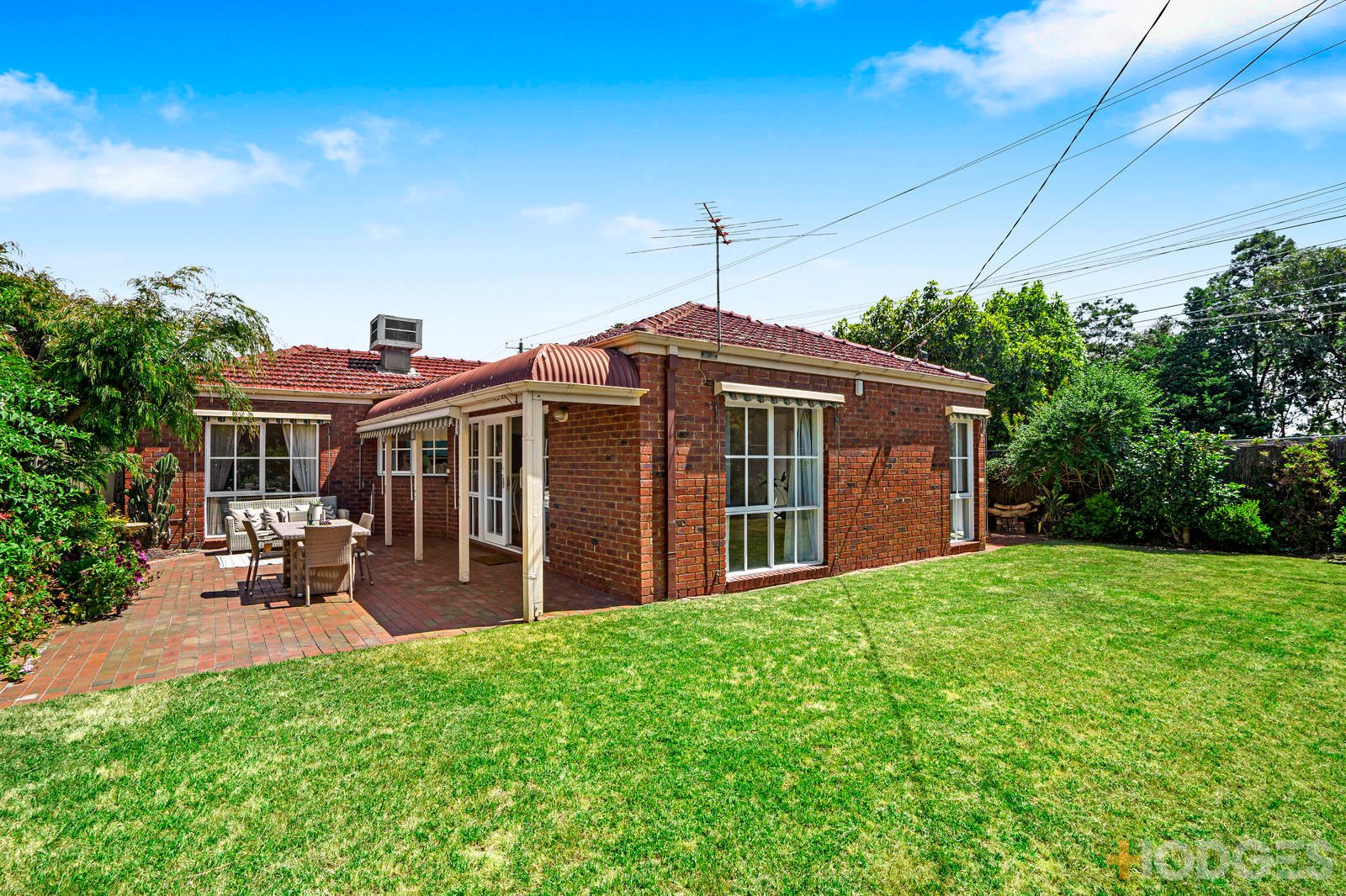 1 / 2 Weatherall Road Cheltenham
