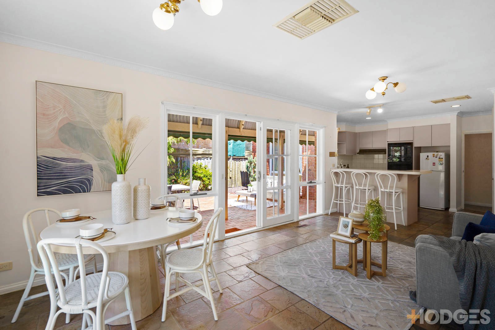 1 / 2 Weatherall Road Cheltenham