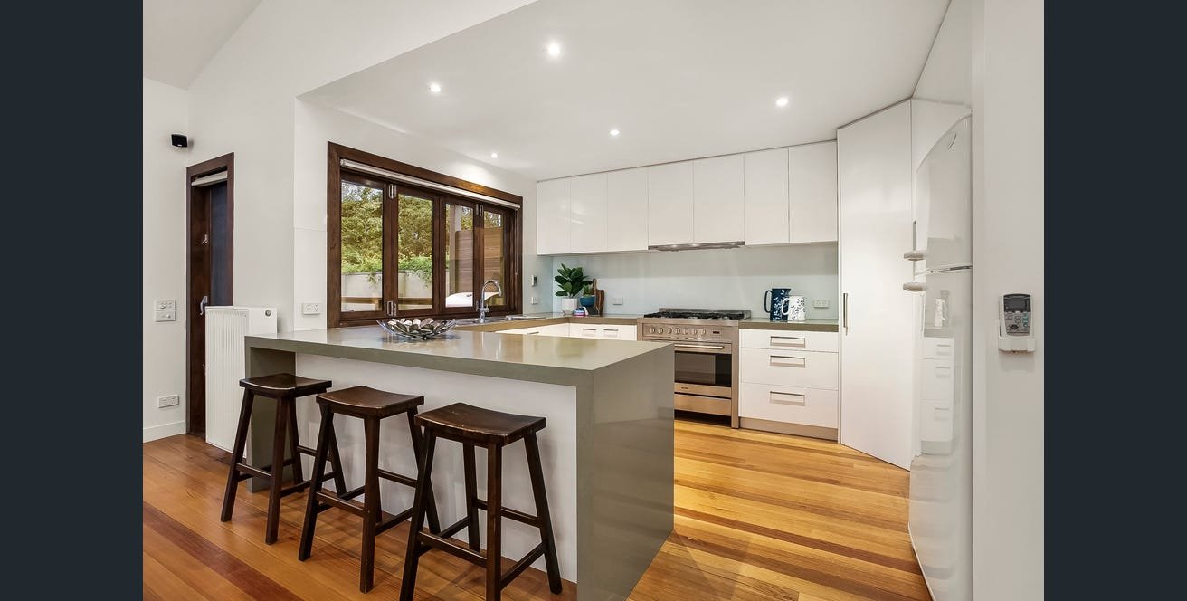 12 Wellard Road, Box Hill South image 2