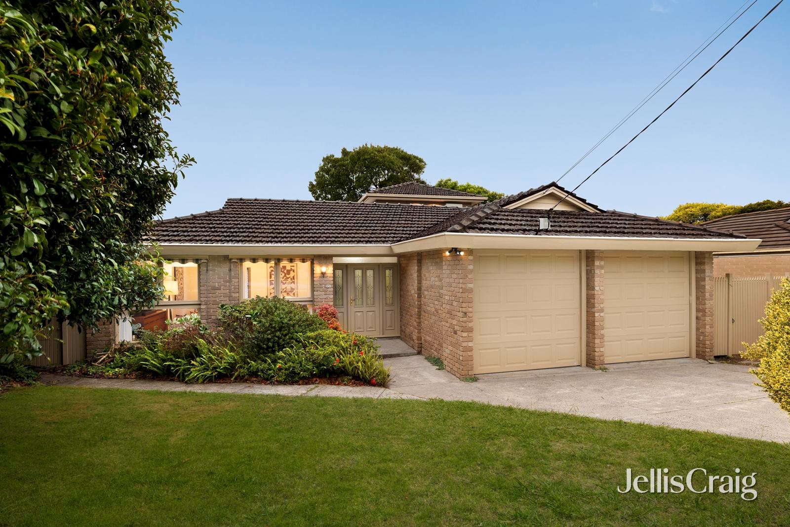 12 Wellesley Road, Glen&nbsp;Waverley image 1