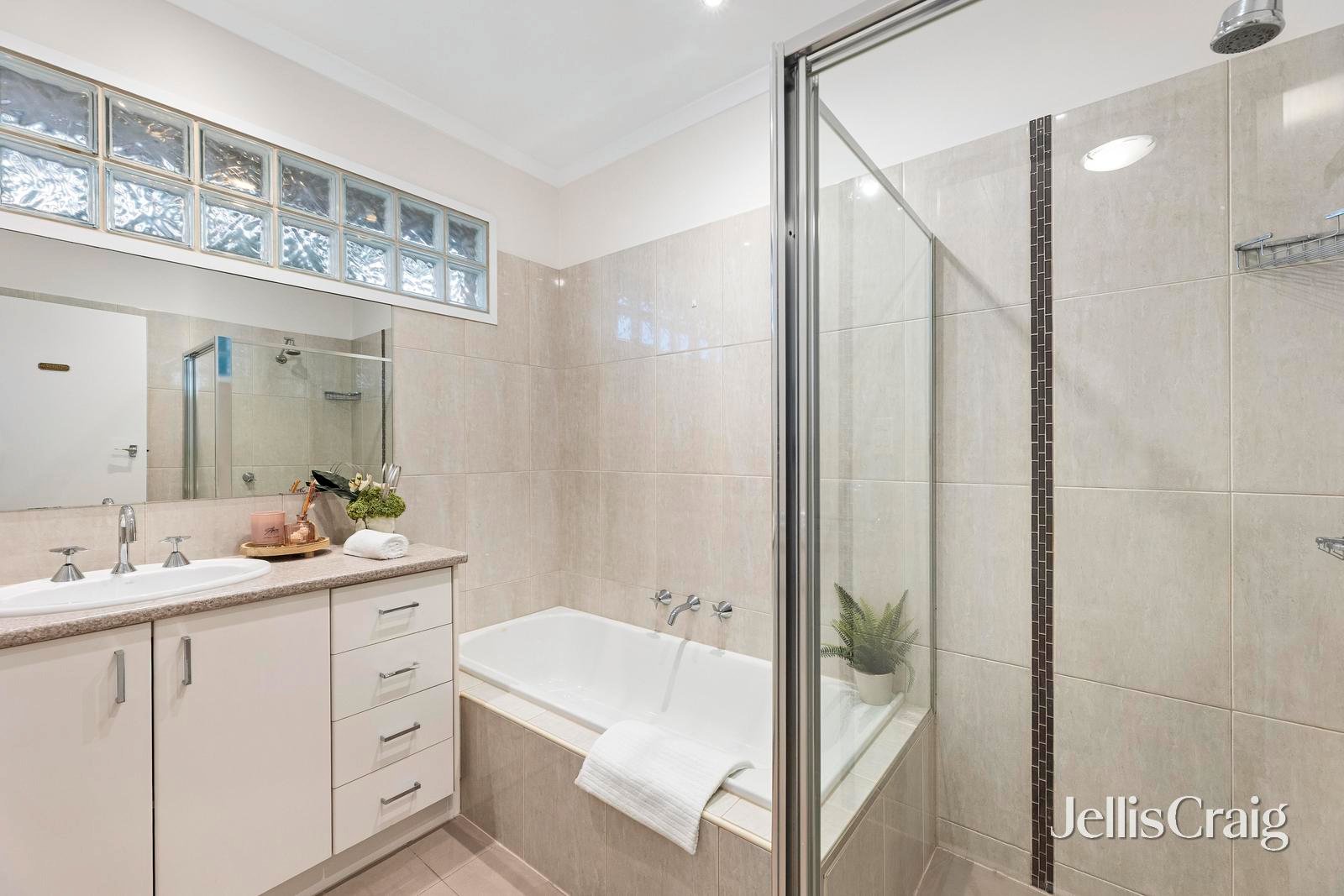 12 Wellesley Road, Glen&nbsp;Waverley image 10