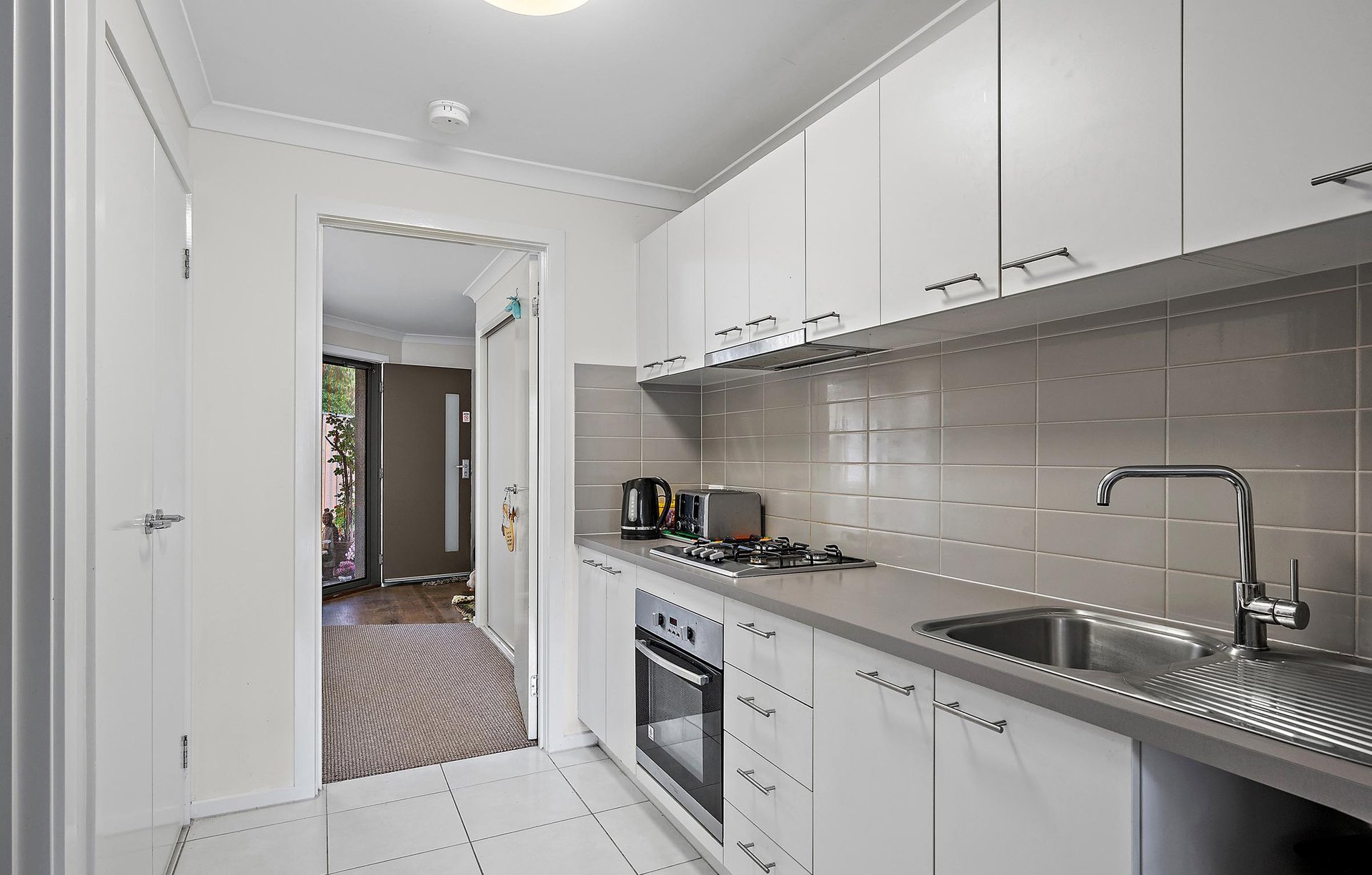 12 White Close, Lilydale image 2