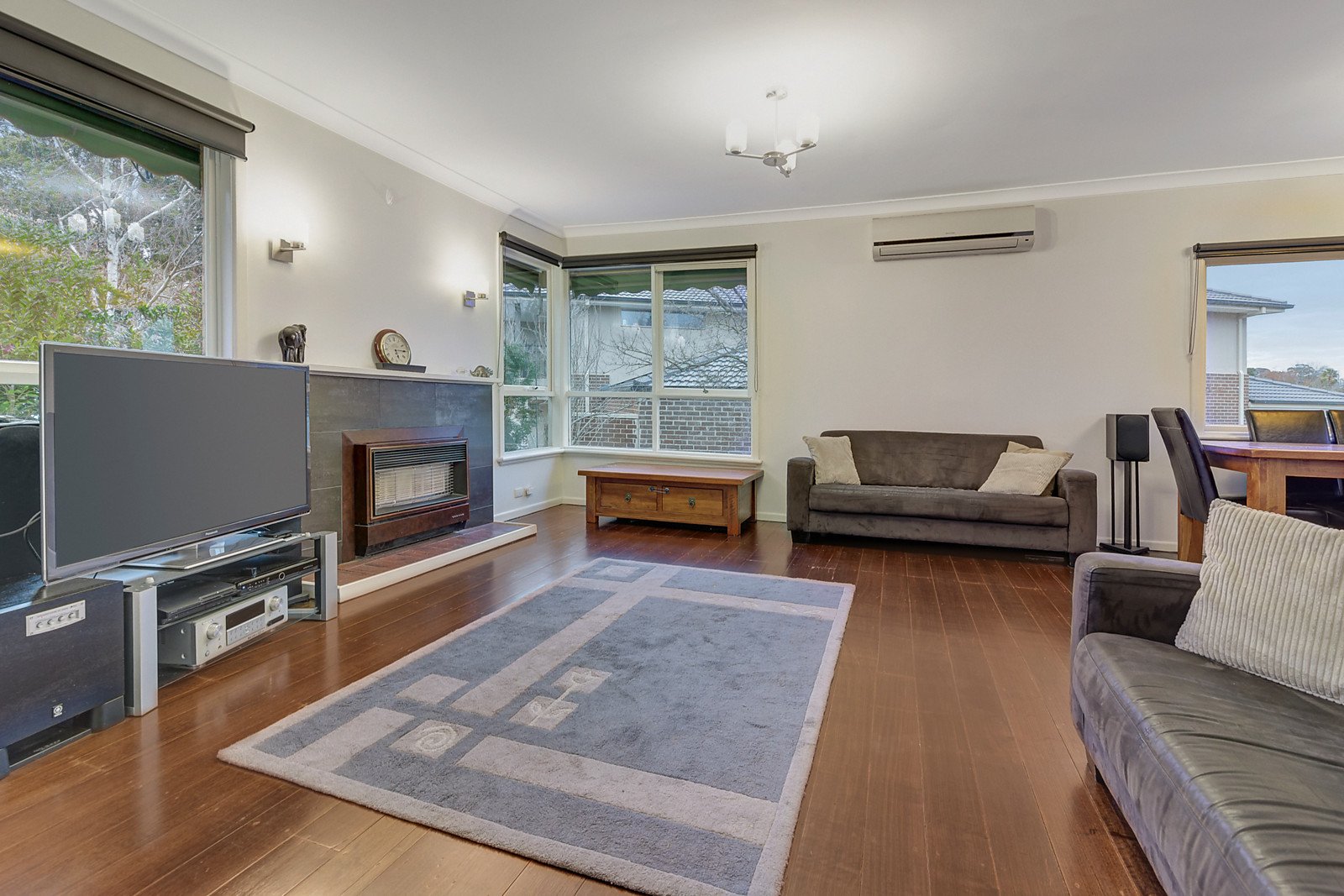 12 White Court, Nunawading image 2