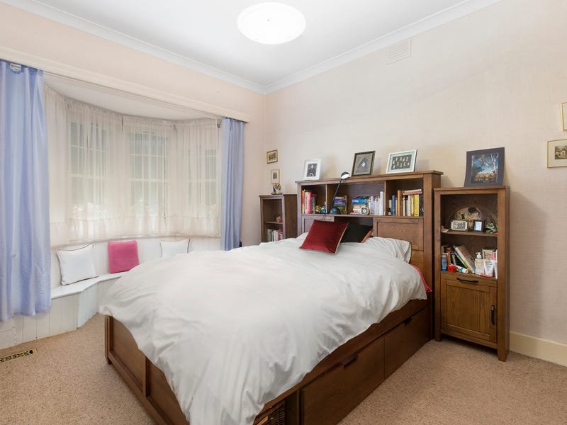 Property Gallery Thumbnail 6