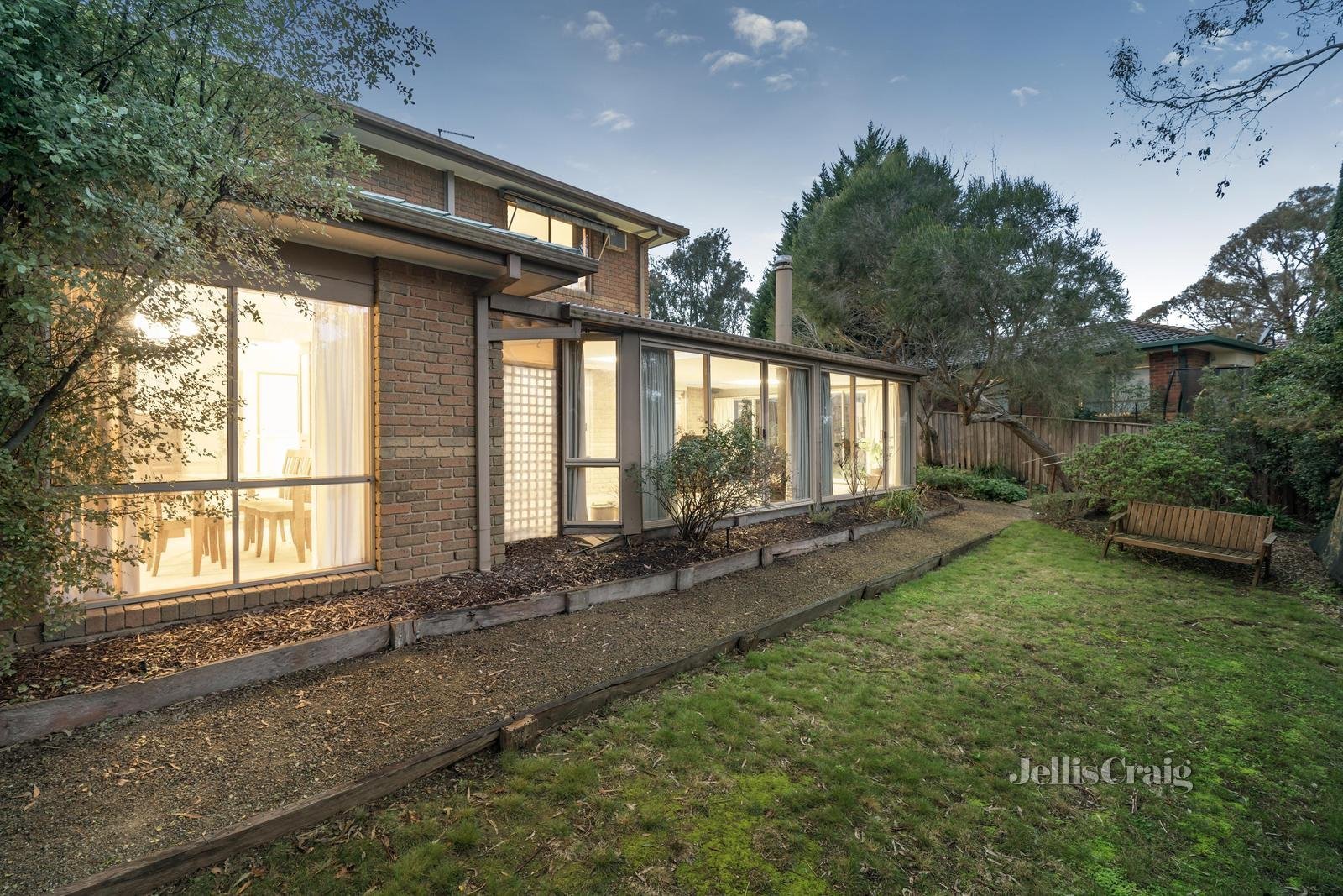 12 Willaura Place, Yallambie image 14