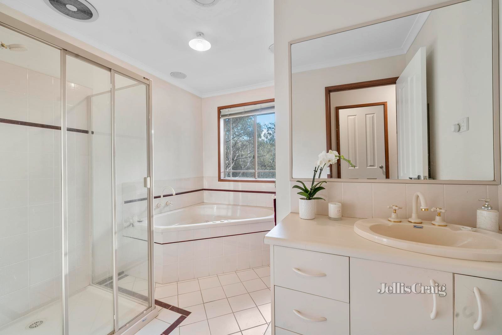 12 Willaura Place, Yallambie image 11