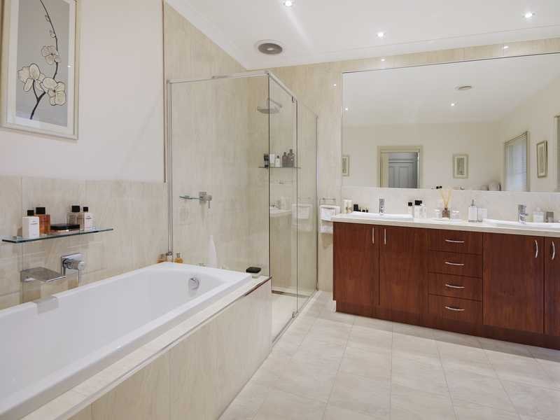 12 Willowfield Court, Highton image 11