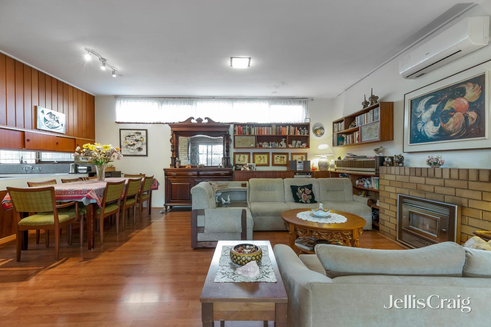 12 Windermere Avenue, Doncaster East image 3