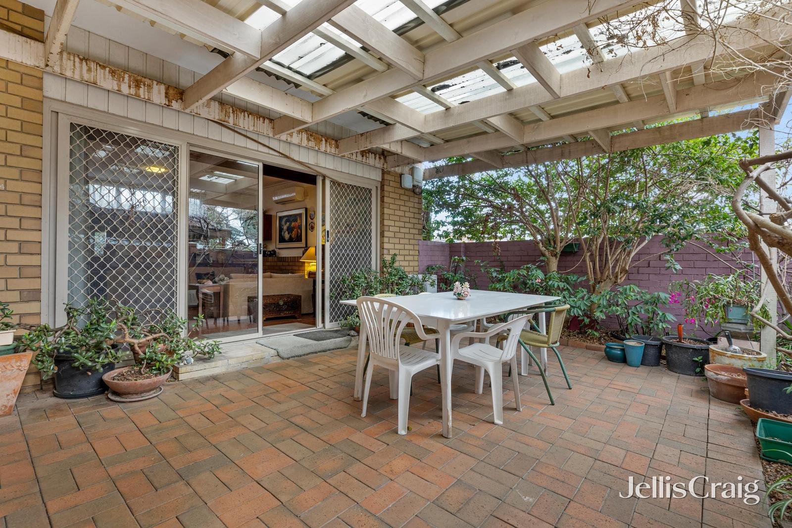 12 Windermere Avenue, Doncaster East image 8