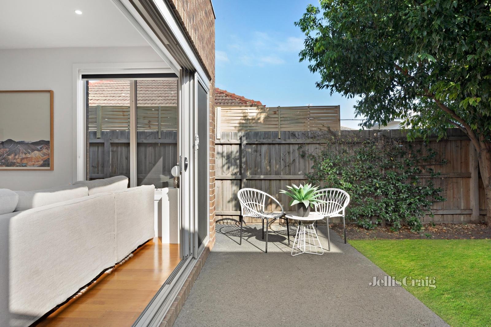 1/2 Winona Grove, Pascoe Vale South image 10