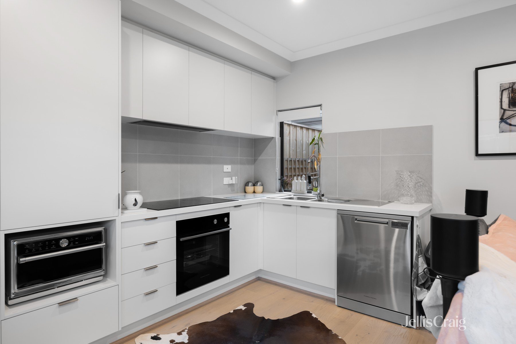 12 Woodhaven Walk, Wollert image 2